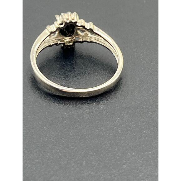 NV Signed Prong Set Oval Sapphire 925 Sterling Silver Ring Sz 9.50 - Picture 5 of 9